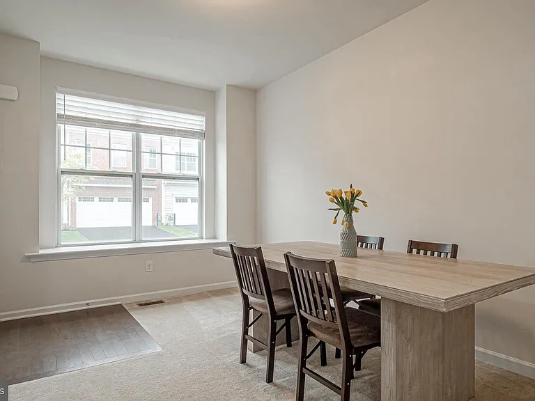 413 N Orchard St — Photo 6