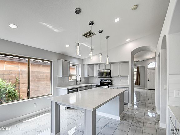 4th image of 4625 W VALENCIA Drive
