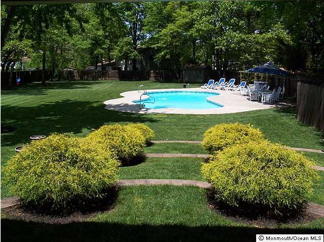 2nd image of 4 Raritan Road