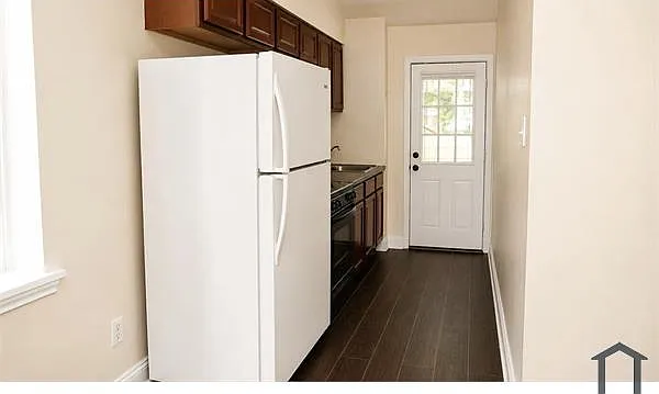 63 Galveston Pl SW #4 — Photo 3