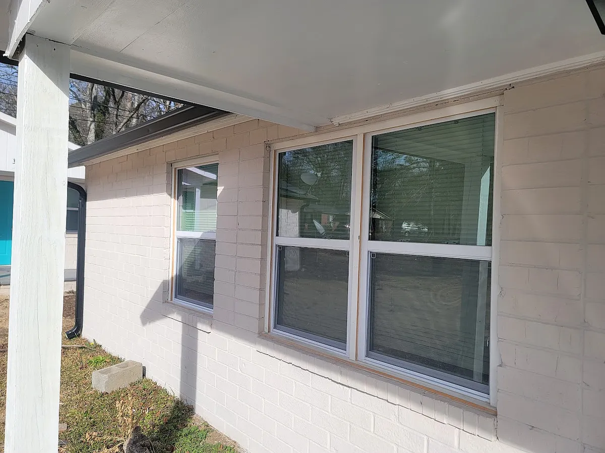 Building Photo - 3497 Lawton Rd #4-5