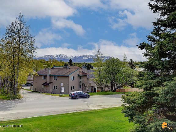 3rd image of 9336 Blackberry St APT 21