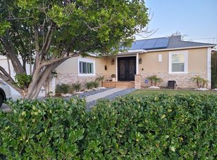 9752 Monogram Ave, North Hills, CA 91343