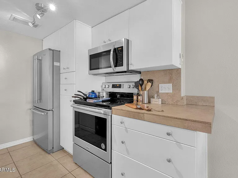 14247 N Boxwood Ln — Photo 18