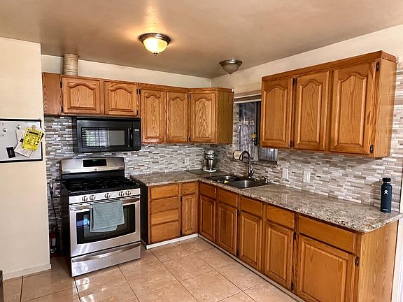 4th image of 5900 41st St