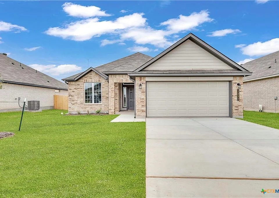 1237 Dowdy Dr