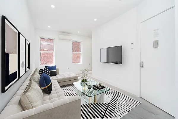Rented by The Agency | media 2