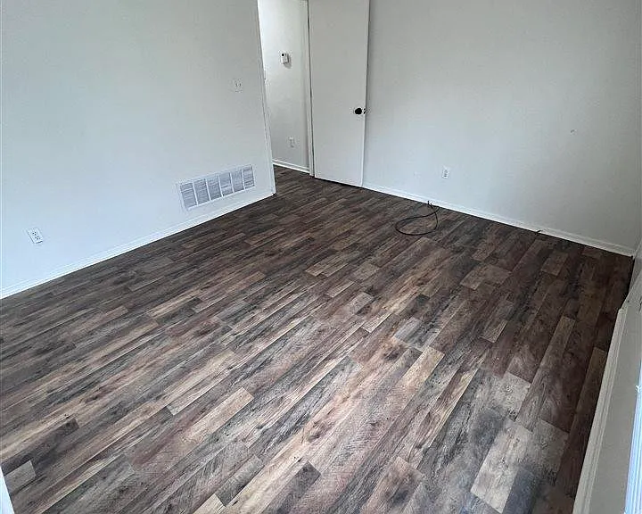 1812 McGregor Ave — Photo 9