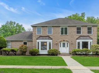 86 Silver Spring Ct, East Hanover, NJ 07936