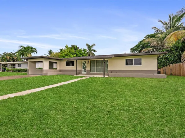 256 GREENBRIER Drive, Palm Springs, FL 33461