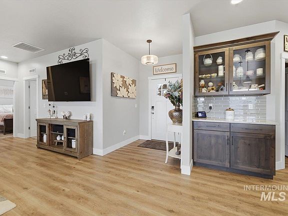 4th image of 2169 S Sockeye Pl