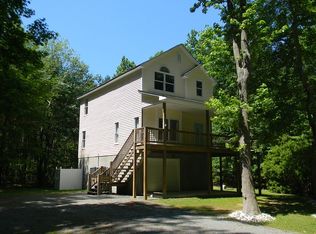 19384 General Puller Hwy, Deltaville, VA 23043