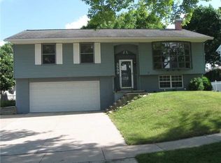 3599 Willowood Ave, Marion, IA 52302