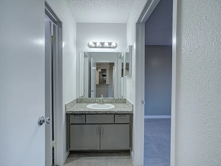 Ashford Stancliff Park Bathroom