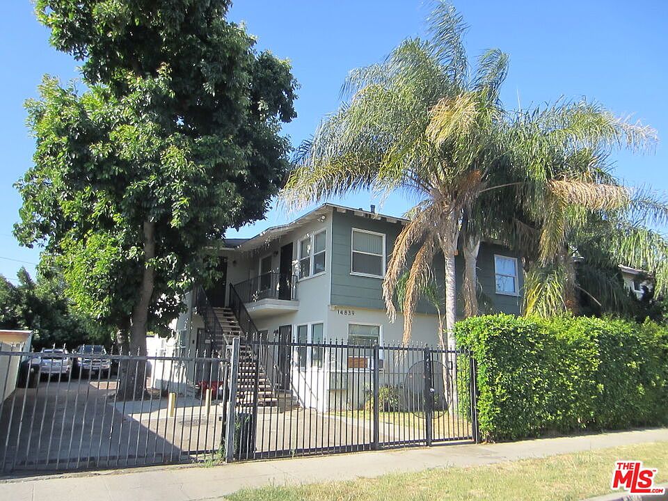 1st image of 14839 Blythe St