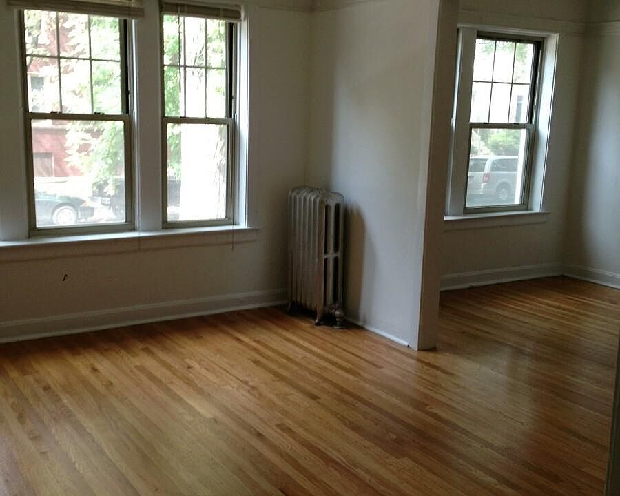 1st image of 5105 N Winchester Ave #1F