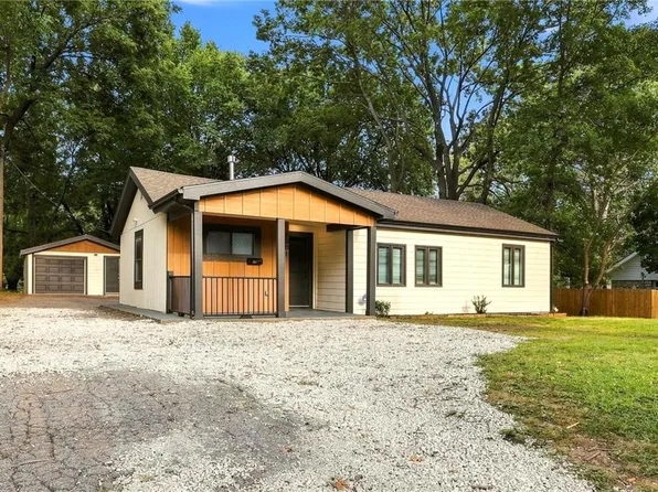7001 Raytown Rd, Raytown, MO 64133