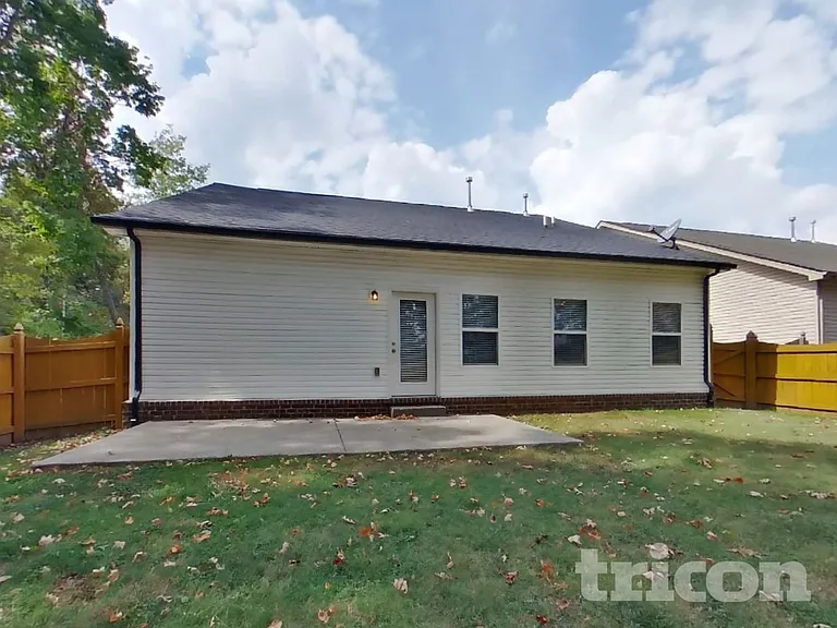265 Bexley Way — Photo 15