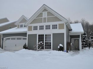 13048 Northpointe Cir, Strongsville, OH 44136