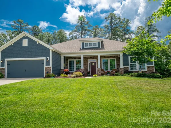 7640 Lazy Hollow Ln, Denver, NC 28037
