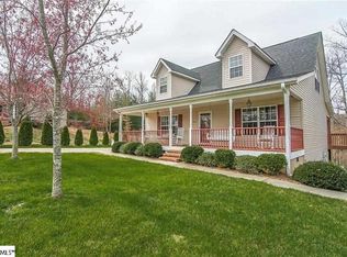 229 Laurel Oak Ln, Pickens, SC 29671