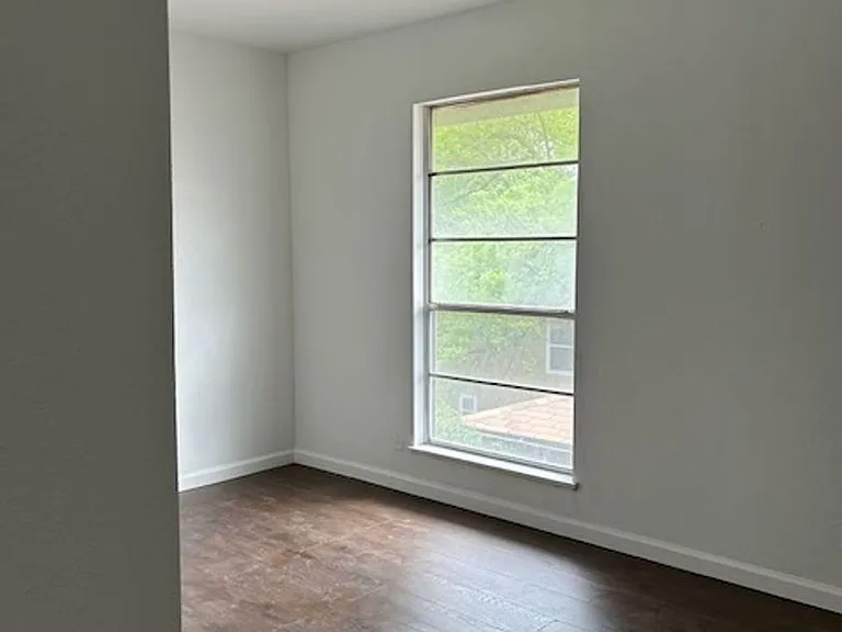 T-Square Apartments — Photo 24