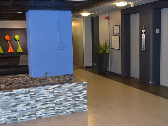 5th image of 1155 Ash St APT 303