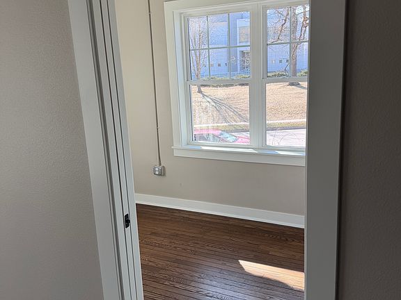 5th image of 500 Polk Blvd #1