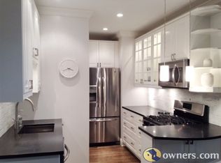 1104 W Montana St, Chicago, IL 60614