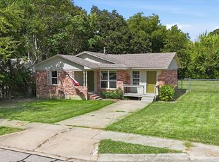 2017 Shawnee St, Denton, TX 76209
