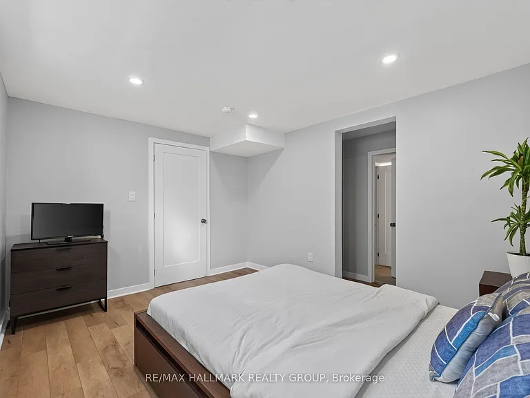 1038 Arnot Rd — Photo 34