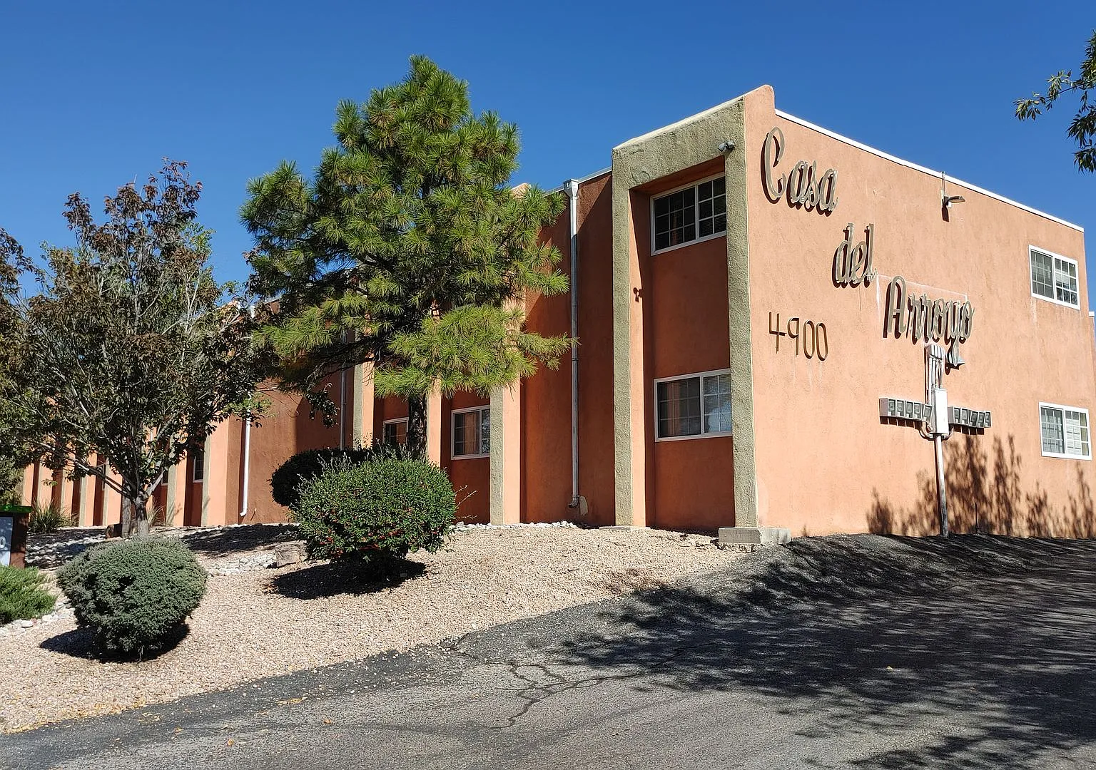 Casa Del Arroyo Apartments — Photo 1