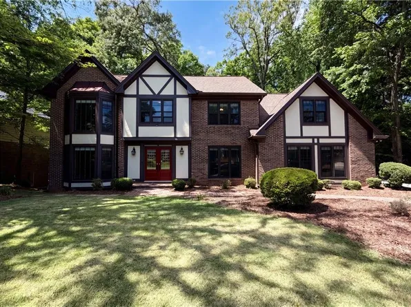 2360 Kimbrough Ct, Sandy Springs, GA 30350
