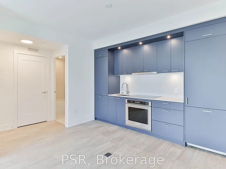 858 Dupont St #733 — Photo 2