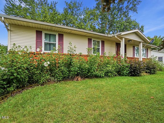 3rd image of 220 Barden St