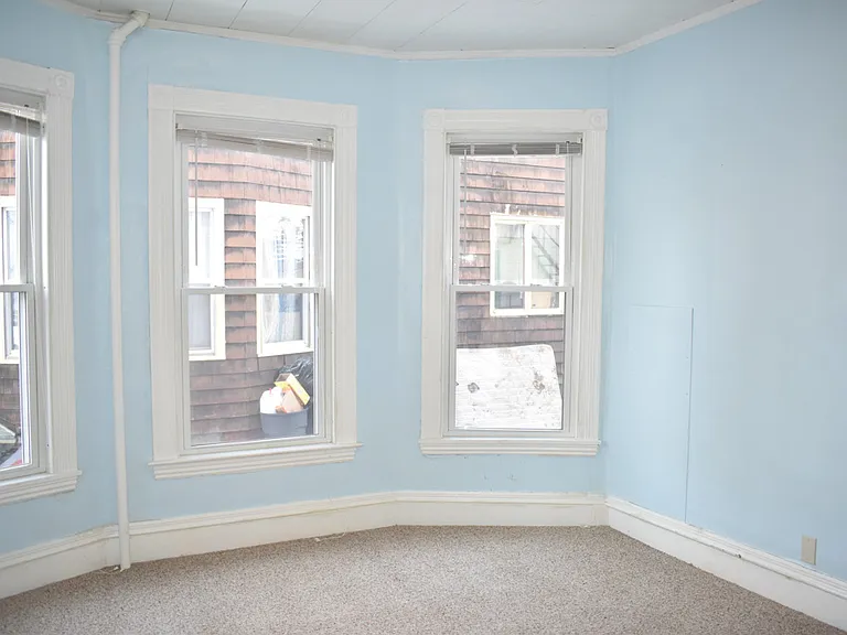 52 Howe St #1 — Photo 17