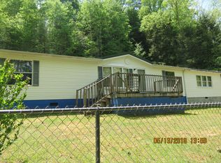 56 Uptons Crk, Spurlockville, WV 25565