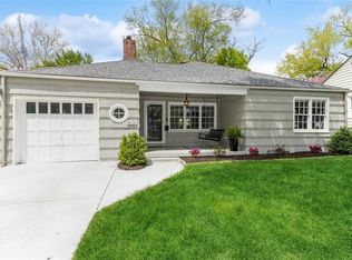5020 Sycamore Dr, Roeland Park, KS 66205