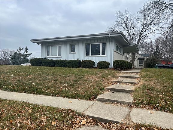 2700 Patricia Dr, Urbandale, IA 50322 | MLS #687027 | Zillow