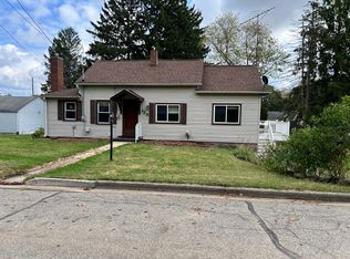 125 Spring St, Leslie, MI 49251