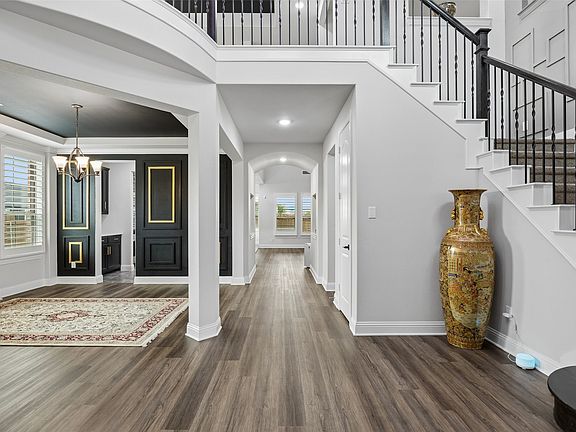 3rd image of 1800 Tall Grass Ct