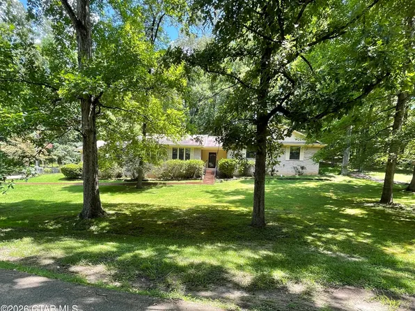 537 Woodland Heights Dr, Columbus, MS 39705