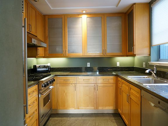 4th image of 15 Lucerne St