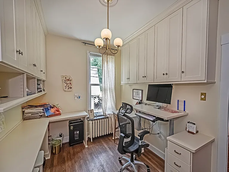 6051 Grafton St — Photo 17