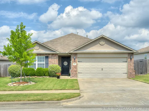 6037 E 147th St S, Bixby, OK 74008