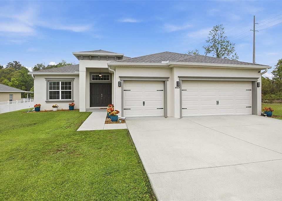 1st image of 4909 SW 107th Loop