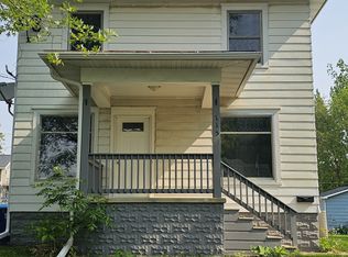 115 4th St NW, Oelwein, IA 50662