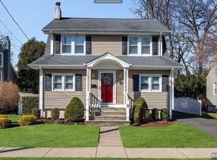 28 Lexington Ave, Westwood, NJ 07675