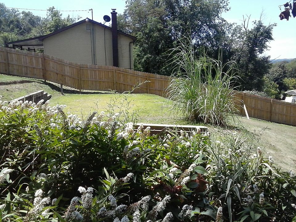 Upper lot has leveled area