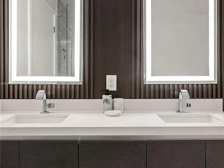 851 NE 1st Ave #3900 — Photo 15